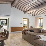 Velari In With Private Pool, Ac فولتيرا