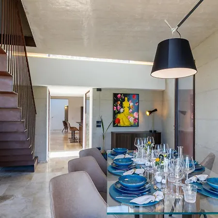Velari In With Private Pool, Ac