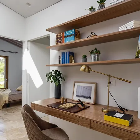 Velari In With Private Pool, Ac Villa